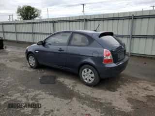 2008 Hyundai Accent GS z VIN KMHCM36C88U086002, wystawiony jako Copart lot #79438824 z przebiegiem Nie podano mil oraz Czysty tytuł • Clean title. Historia ofert i sprzedaży dostępna na DreamBid. Obrazek 2.