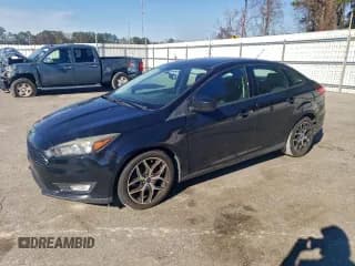 ✅ 2018 Ford Focus SE • VIN: 1FADP3FE5JL318977 • Lot: 94295725. Wystawiony na Copart z przebiegiem 102 727 mil. Bezpłatny archiwum sprzedaży aukcyjnych z USA i szczegółowy raport historii pojazdu na DreamBid. Zdjęcie 1.