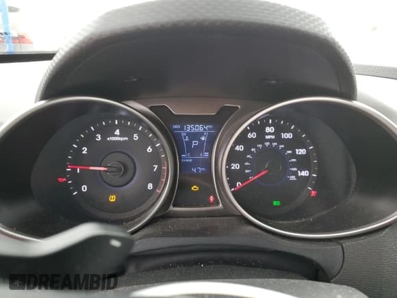 ✅ 2012 Hyundai Veloster w/Gray Int • VIN: KMHTC6AD8CU052347 • Lot: 84265094. Wystawiony na Copart z przebiegiem 135 064 mil. Bezpłatny archiwum sprzedaży aukcyjnych z USA i szczegółowy raport historii pojazdu na DreamBid. Zdjęcie 9.