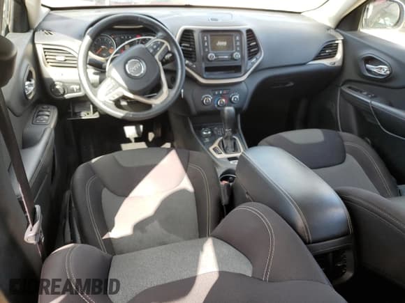 ✅ 2015 Jeep Cherokee Sport • VIN: 1C4PJMAB5FW640696 • Lot: 76191684. Wystawiony na Copart z przebiegiem 107 145 mil. Bezpłatny archiwum sprzedaży aukcyjnych z USA i szczegółowy raport historii pojazdu na DreamBid. Zdjęcie 8.