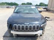 ✅ 2019 Jeep Cherokee Latitude • VIN: 1C4PJMCX7KD102709 • Lot: 42626211. Listed on IAAI with 52,979 mi. Free auction sales archive from the USA and detailed vehicle history report at DreamBid. Image 13.