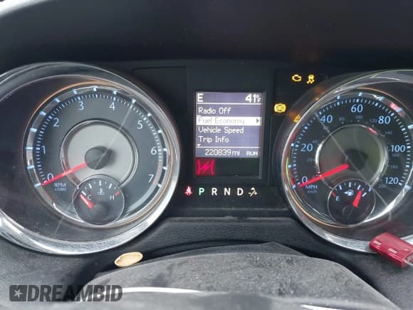 ✅ 2013 Chrysler Town & Country Touring • VIN: 2C4RC1BG8DR525821 • Lot: 43745753. Wystawiony na IAAI z przebiegiem 220 839 mil. Bezpłatny archiwum sprzedaży aukcyjnych z USA i szczegółowy raport historii pojazdu na DreamBid. Zdjęcie 7.