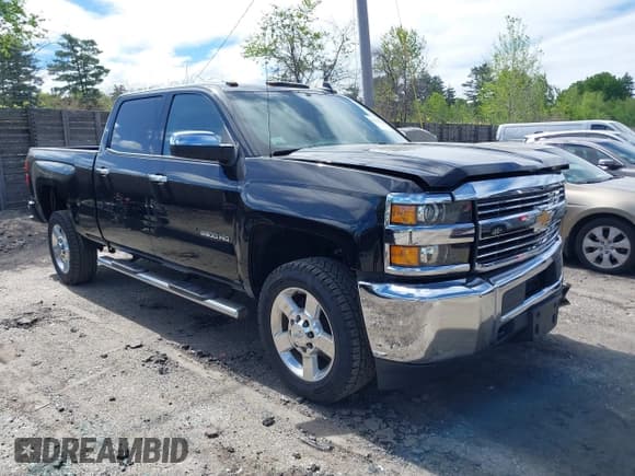 ✅ 2017 Chevrolet Silverado 2500HD Work Truck • VIN: 1GC1KUEG7HF212575 • Lot: 42225041. Listed on IAAI with 52,388 mi. Free auction sales archive from the USA and detailed vehicle history report at DreamBid. Image 1.