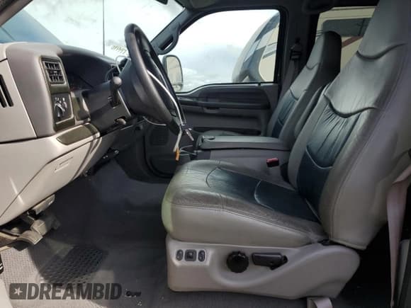 ✅ 2000 Ford F-350 XL • VIN: 1FTSW31F6YEB45179 • Lot: 85349295. Listed on Copart with 72,306 mi. Free auction sales archive from the USA and detailed vehicle history report at DreamBid. Image 7.