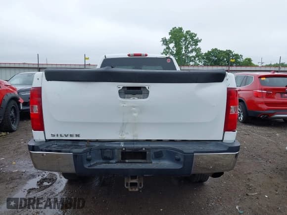 ✅ 2007 Chevrolet Silverado 2500HD Work Truck • VIN: 1GCHC29K17E507030 • Лот: 42423995. Опубликован ранее на IAAI с пробегом 284 521 миль. Бесплатный доступ к архиву аукционных продаж из США и подробный отчёт об истории автомобиля на DreamBid. Изображение 17.