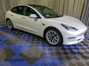 ✅ 2022 Tesla Model 3 • VIN: 5YJ3E1EA7NF372322 • Lot: 94419915. Wystawiony na Copart z przebiegiem 99 693 mil. Bezpłatny archiwum sprzedaży aukcyjnych z USA i szczegółowy raport historii pojazdu na DreamBid. Zdjęcie 4.