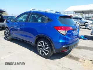 ✅ 2019 Honda HR-V Sport • VIN: 3CZRU5H1XKG715334 • Lot: 43332924. Listed on IAAI with 42,176 mi. Free auction sales archive from the USA and detailed vehicle history report at DreamBid. Image 3.
