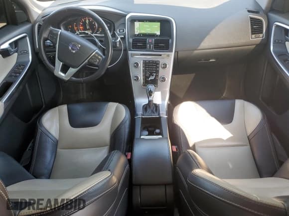 ✅ 2017 Volvo XC60 Dynamic • VIN: YV440MRR5H2107715 • Lot: 60761085. Listed on Copart with 162,810 mi. Free auction sales archive from the USA and detailed vehicle history report at DreamBid. Image 8.