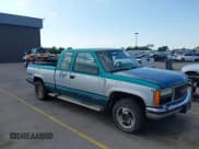 ✅ 1993 GMC Sierra 2500 • VIN: 2GTFK29K1P1537172 • Lot: 42493241. Wystawiony na IAAI z przebiegiem 207 997 mil. Bezpłatny archiwum sprzedaży aukcyjnych z USA i szczegółowy raport historii pojazdu na DreamBid. Zdjęcie 1.