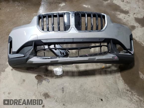 ✅ 2023 BMW X1 xDrive28i • VIN: WBX73EF04P5X15437 • Лот: 40400714. Опубликован ранее на Copart с пробегом 12 856 миль. Бесплатный доступ к архиву аукционных продаж из США и подробный отчёт об истории автомобиля на DreamBid. Изображение 12.