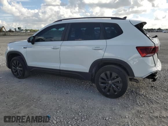 ✅ 2022 Volkswagen Taos S • VIN: 3VVDX7B23NM011326 • Лот: 82717665. Опубликован ранее на Copart с пробегом 43 475 миль. Бесплатный доступ к архиву аукционных продаж из США и подробный отчёт об истории автомобиля на DreamBid. Изображение 2.