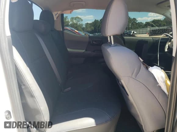 ✅ 2021 Toyota Tacoma SR • VIN: 5TFAX5GN6MX194576 • Lot: 58826305. Listed on Copart with 88,766 mi. Free auction sales archive from the USA and detailed vehicle history report at DreamBid. Image 10.