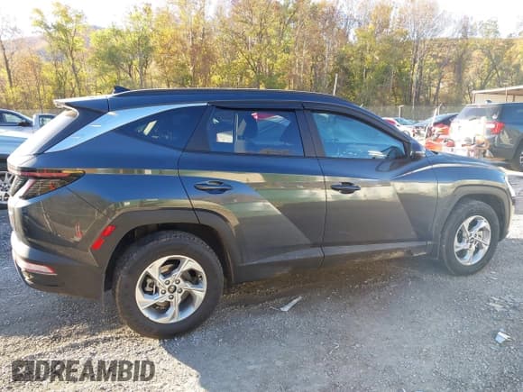 ✅ 2023 Hyundai Tucson SEL • VIN: 5NMJBCAE2PH168792 • Lot: 43484149. Wystawiony na IAAI z przebiegiem 56 193 mil. Bezpłatny archiwum sprzedaży aukcyjnych z USA i szczegółowy raport historii pojazdu na DreamBid. Zdjęcie 13.