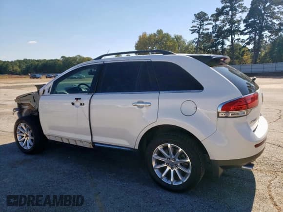 ✅ 2013 Lincoln MKX • VIN: 2LMDJ6JK3DBL39440 • Lot: 85416545. Wystawiony na Copart z przebiegiem 277 137 mil. Bezpłatny archiwum sprzedaży aukcyjnych z USA i szczegółowy raport historii pojazdu na DreamBid. Zdjęcie 2.