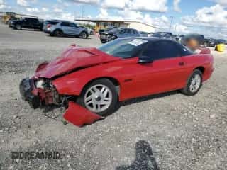 1994 Chevrolet Camaro z VIN 2G1FP22S3R2210578, wystawiony jako Copart lot #70887444 z przebiegiem 292 703 mil mil oraz Szkoda całkowita • Salvage title. Historia ofert i sprzedaży dostępna na DreamBid. Obrazek 1.