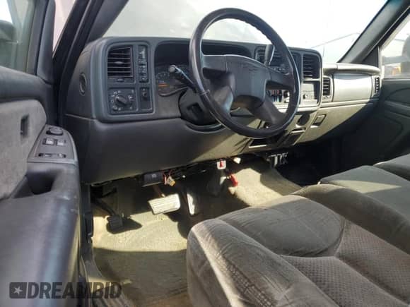 2003 Chevrolet Silverado 2500HD LT with VIN 1GCHK29U43E165362, listed as a Copart auction lot 91079525 with 244,782 mi miles and Clean title. Bid and sale history available at DreamBid. Image 8.