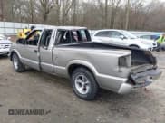 ✅ 2003 Chevrolet S-10 LS • VIN: 1GCCS19X438144296 • Лот: 41717315. Опубликован ранее на IAAI с пробегом 271 041 миль. Бесплатный доступ к архиву аукционных продаж из США и подробный отчёт об истории автомобиля на DreamBid. Изображение 3.