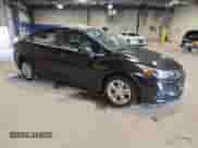 2016 Chevrolet Cruze LT z VIN 1G1BE5SM4G7305163, wystawiony jako Copart lot #89530065 z przebiegiem 54 492 mil mil oraz Szkoda całkowita • Salvage title. Historia ofert i sprzedaży dostępna na DreamBid. Obrazek 4.