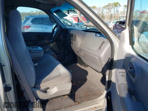 ✅ 2000 Ford F-150 XL • VIN: 1FTRX07L4YKA26491 • Lot: 41363286. Listed on IAAI with Not provided. Free auction sales archive from the USA and detailed vehicle history report at DreamBid. Image 5.