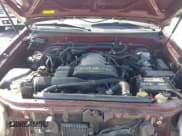 ✅ 2003 Toyota Sequoia SR5 • VIN: 5TDBT44A43S173029 • Lot: 42409155. Wystawiony na IAAI z przebiegiem 224 296 mil. Bezpłatny archiwum sprzedaży aukcyjnych z USA i szczegółowy raport historii pojazdu na DreamBid. Zdjęcie 10.