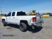 ✅ 2019 Chevrolet Silverado 1500 LT • VIN: 2GCVKPEC9K1163460 • Lot: 42544560. Wystawiony na IAAI z przebiegiem 63 329 mil. Bezpłatny archiwum sprzedaży aukcyjnych z USA i szczegółowy raport historii pojazdu na DreamBid. Zdjęcie 3.
