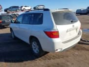 ✅ 2010 Toyota Highlander SE • VIN: 5TDJK3EH3AS033460 • Lot: 43535109. Listed on IAAI with 180,780 mi. Free auction sales archive from the USA and detailed vehicle history report at DreamBid. Image 3.