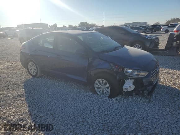 ✅ 2021 Hyundai Accent SE • VIN: 3KPC24A6XME130124 • Лот: 71395564. Опубликован ранее на Copart с пробегом 62 649 миль. Бесплатный доступ к архиву аукционных продаж из США и подробный отчёт об истории автомобиля на DreamBid. Изображение 4.