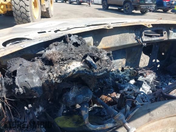 ✅ 1998 Ford Explorer XL • VIN: 1FMZU34E5WZA80656 • Лот: 42776117. Опубликован ранее на IAAI с пробегом Не указан. Бесплатный доступ к архиву аукционных продаж из США и подробный отчёт об истории автомобиля на DreamBid. Изображение 7.