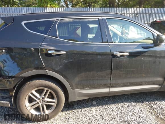 2017 Hyundai Santa Fe 2.4L с VIN 5NMZUDLB4HH015774, выставлен на аукционе IAAI как лот 43260785 с пробегом 158 905 миль миль и . История ставок и продаж доступна на DreamBid. Изображение 13.