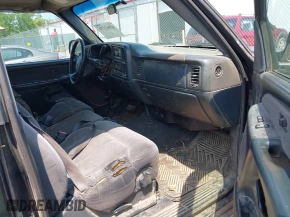 2002 Chevrolet Silverado 1500 LS with VIN 1GCEK14T82Z314441, listed as a IAAI auction lot 42462172 with 181,260 mi miles and . Bid and sale history available at DreamBid. Image 5.