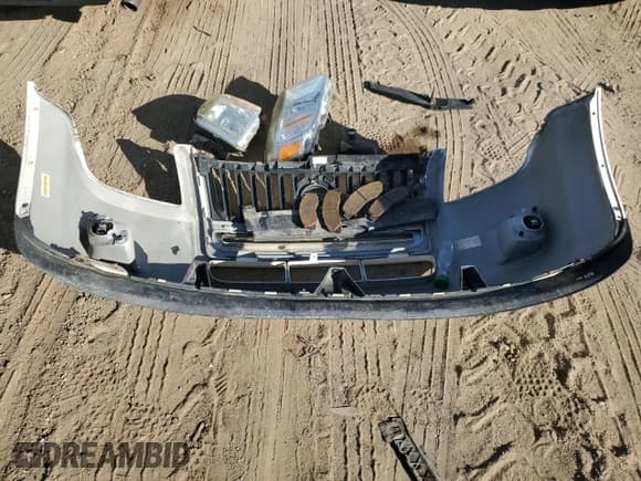 ✅ 2009 Mercury Mariner Premier • VIN: 4M2CU97G29KJ13713 • Lot: 64264975. Listed on Copart with 130,029 mi. Free auction sales archive from the USA and detailed vehicle history report at DreamBid. Image 12.