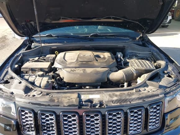 ✅ 2019 Jeep Grand Cherokee Upland • VIN: 1C4RJFAG6KC562778 • Lot: 42623750. Listed on IAAI with 47,218 mi. Free auction sales archive from the USA and detailed vehicle history report at DreamBid. Image 10.