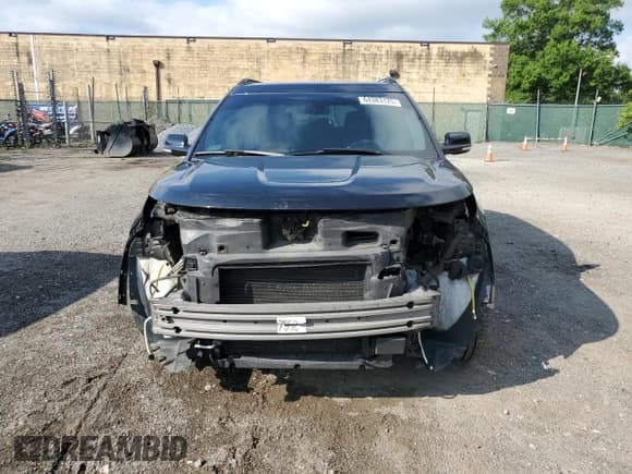 ✅ 2014 Ford Explorer Limited • VIN: 1FM5K8F80EGB49787 • Lot: 64383125. Wystawiony na Copart z przebiegiem 114 893 mil. Bezpłatny archiwum sprzedaży aukcyjnych z USA i szczegółowy raport historii pojazdu na DreamBid. Zdjęcie 5.