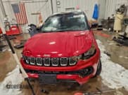 ✅ 2025 Jeep Compass Limited • VIN: 3C4NJDCN9ST600779 • Lot: 95892235. Wystawiony na Copart z przebiegiem 6 516 mil. Bezpłatny archiwum sprzedaży aukcyjnych z USA i szczegółowy raport historii pojazdu na DreamBid. Zdjęcie 5.