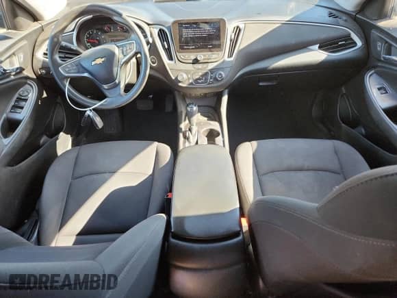 ✅ 2019 Chevrolet Malibu LS • VIN: 1G1ZB5ST4KF126490 • Lot: 67961035. Wystawiony na Copart z przebiegiem 116 455 mil. Bezpłatny archiwum sprzedaży aukcyjnych z USA i szczegółowy raport historii pojazdu na DreamBid. Zdjęcie 8.