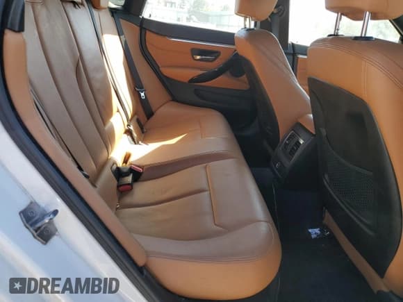 ✅ 2019 BMW 4 Series 430i • VIN: WBA4J1C59KBM17326 • Lot: 89677745. Listed on Copart with 129,323 mi. Free auction sales archive from the USA and detailed vehicle history report at DreamBid. Image 10.