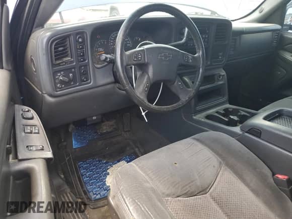 2004 Chevrolet Silverado 1500 с VIN 1GCEK19T74E153566, выставлен на аукционе Copart как лот 56594955 с пробегом 270 757 миль миль и Списание • Salvage title. История ставок и продаж доступна на DreamBid. Изображение 8.