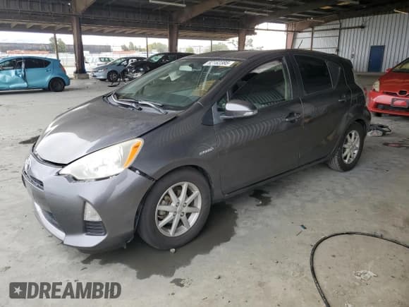 ✅ 2012 Toyota Prius Three • VIN: JTDKDTB31C1010640 • Lot: 82182385. Listed on Copart with 224,085 mi. Free auction sales archive from the USA and detailed vehicle history report at DreamBid. Image 1.