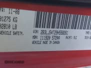 ✅ 2009 Dodge Challenger R/T • VIN: 2B3LJ54T29H558261 • Lot: 43633691. Wystawiony na IAAI z przebiegiem 159 008 mil. Bezpłatny archiwum sprzedaży aukcyjnych z USA i szczegółowy raport historii pojazdu na DreamBid. Zdjęcie 9.