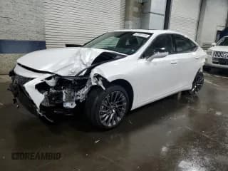 ✅ 2025 Lexus ES 300h Ultra Luxury • VIN: 58AFA1C11SU057633 • Lot: 47951135. Listed on Copart with 5,639 mi. Free auction sales archive from the USA and detailed vehicle history report at DreamBid. Image 1.