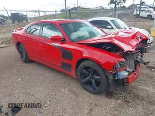 ✅ 2014 Dodge Charger RT • VIN: 2C3CDXCT5EH349064 • Lot: 42707949. Wystawiony na IAAI z przebiegiem 139 115 mil. Bezpłatny archiwum sprzedaży aukcyjnych z USA i szczegółowy raport historii pojazdu na DreamBid. Zdjęcie 1.