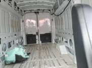 ✅ 2023 Ford Transit Cargo • VIN: 1FTBR3X83PKB44815 • Lot: 59785905. Wystawiony na Copart z przebiegiem 53 432 mil. Bezpłatny archiwum sprzedaży aukcyjnych z USA i szczegółowy raport historii pojazdu na DreamBid. Zdjęcie 10.