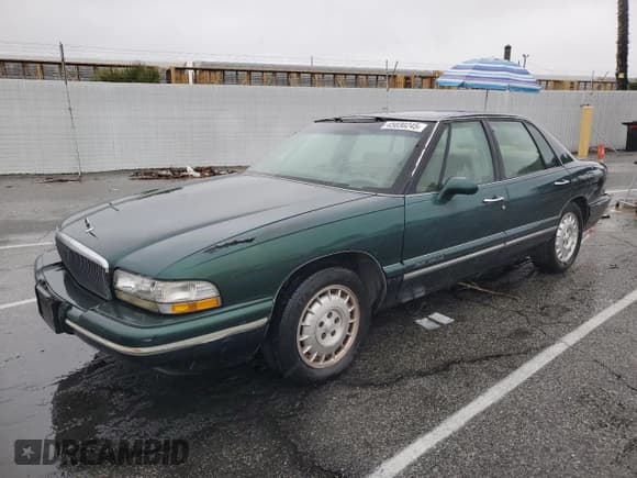 ✅ 1995 Buick Park Avenue • VIN: 1G4CW52K8SH656020 • Lot: 45030245. Listed on Copart with 82,333 mi. Free auction sales archive from the USA and detailed vehicle history report at DreamBid. Image 1.