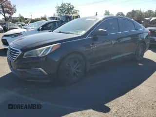 2015 Hyundai Sonata SE with VIN 5NPE24AFXFH235138, listed as a Copart auction lot 89440385 with 209,744 mi miles and Clean title. Bid and sale history available at DreamBid. Image 1.