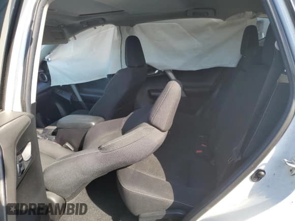 ✅ 2018 Toyota RAV4 XLE • VIN: 2T3WFREV0JW485206 • Лот: 55444535. Опубликован ранее на Copart с пробегом 94 799 миль. Бесплатный доступ к архиву аукционных продаж из США и подробный отчёт об истории автомобиля на DreamBid. Изображение 11.