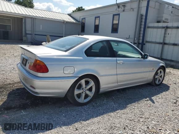 2000 BMW 3 Series 323Ci с VIN WBABM334XYJN82513, выставлен на аукционе Copart как лот 68569845 с пробегом 213 473 миль миль и Списание • Salvage title. История ставок и продаж доступна на DreamBid. Изображение 3.