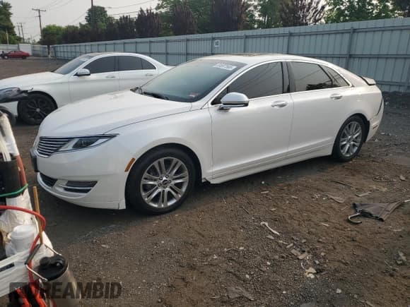 ✅ 2014 Lincoln MKZ Hybrid • VIN: 3LN6L2LU5ER823084 • Lot: 59597565. Listed on Copart with 126,402 mi. Free auction sales archive from the USA and detailed vehicle history report at DreamBid. Image 1.