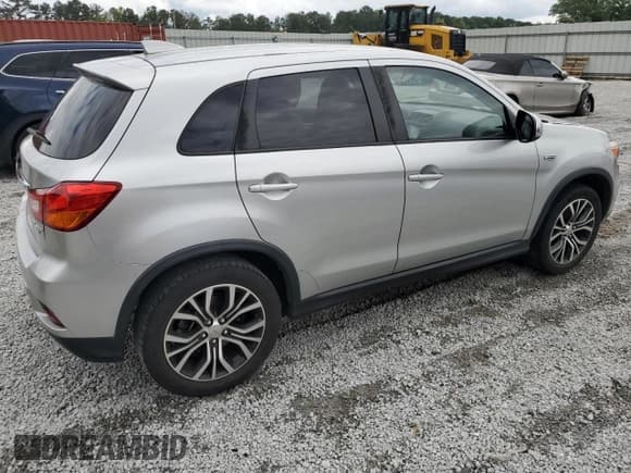 ✅ 2019 Mitsubishi Outlander ES • VIN: JA4AP3AU2KU005371 • Lot: 59728585. Listed on Copart with 142,696 mi. Free auction sales archive from the USA and detailed vehicle history report at DreamBid. Image 3.