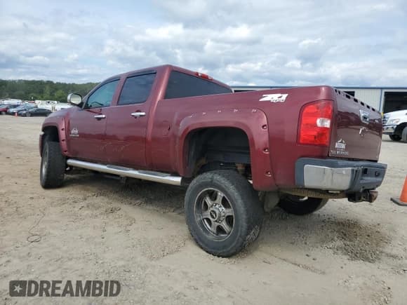 ✅ 2013 Chevrolet Silverado 2500HD LT • VIN: 1GC1KXC88DF221924 • Lot: 70194175. Wystawiony na Copart z przebiegiem 272 346 mil. Bezpłatny archiwum sprzedaży aukcyjnych z USA i szczegółowy raport historii pojazdu na DreamBid. Zdjęcie 2.