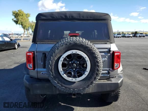 ✅ 2022 Ford Bronco • VIN: 1FMEE5DP1NLB51667 • Лот: 93514955. Опубликован ранее на Copart с пробегом 33 991 миль. Бесплатный доступ к архиву аукционных продаж из США и подробный отчёт об истории автомобиля на DreamBid. Изображение 6.